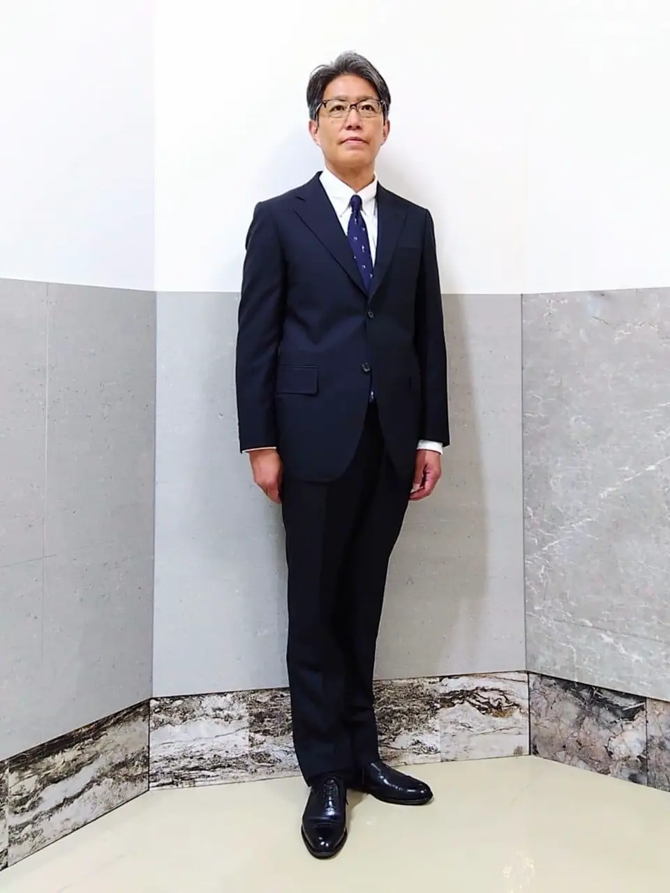  金子 コーディネート画像