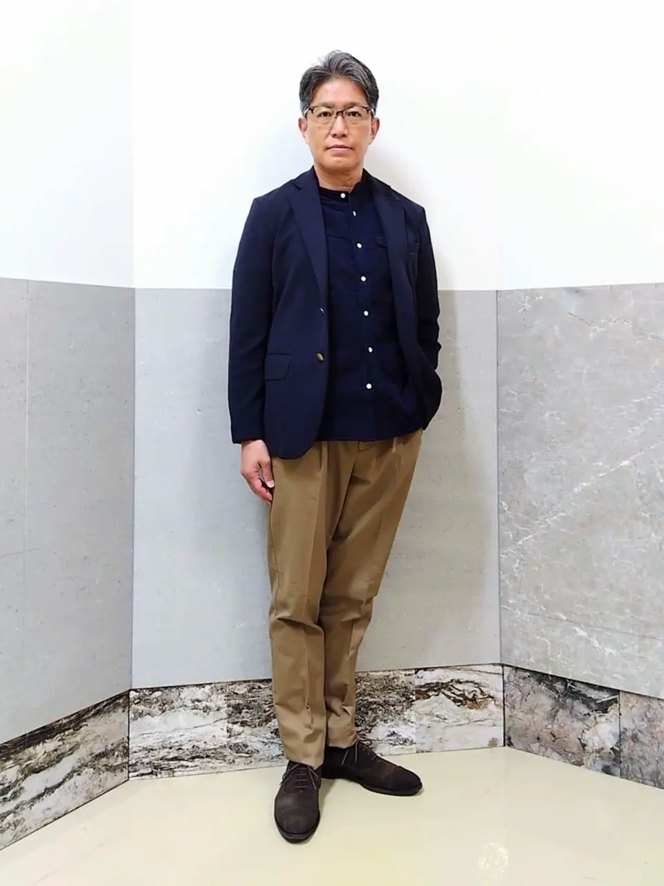  金子 コーディネート画像