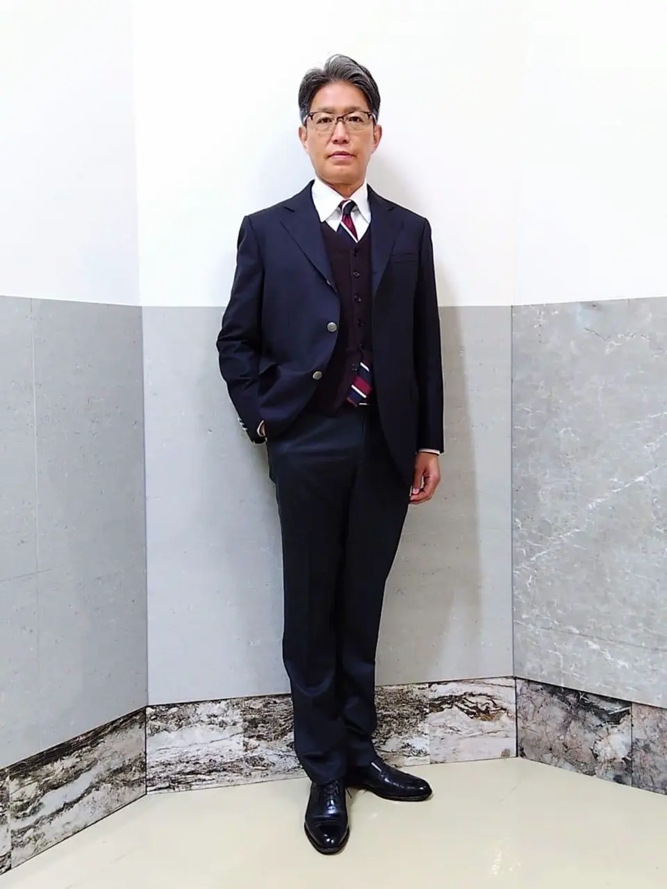  金子 コーディネート画像