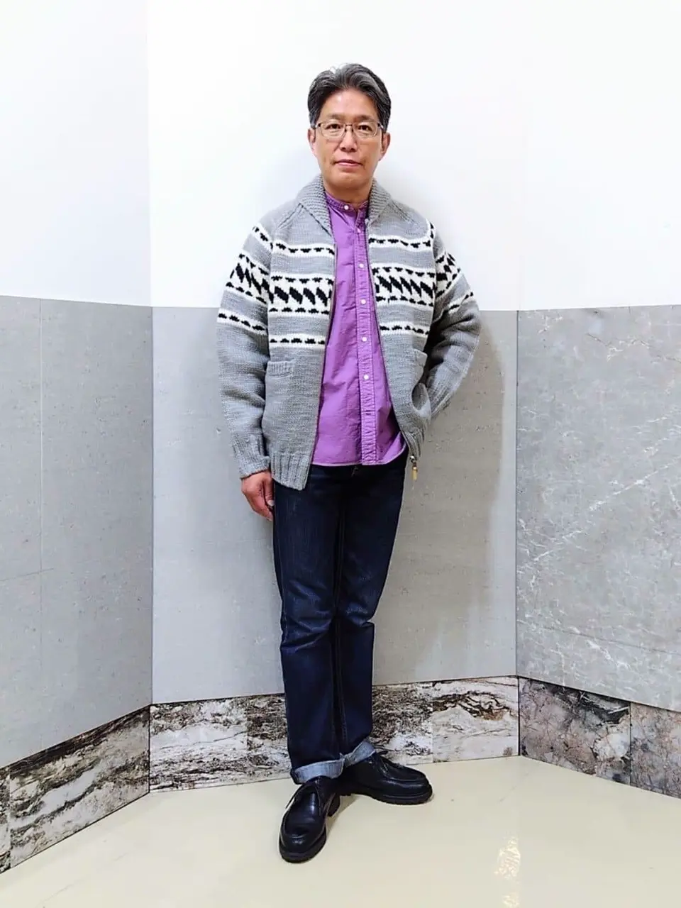  金子 コーディネート画像