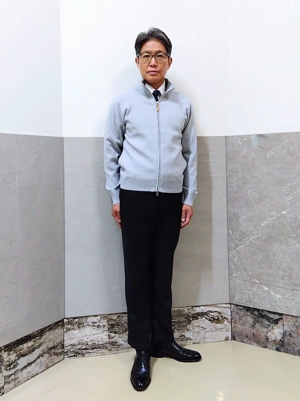  金子 コーディネート画像