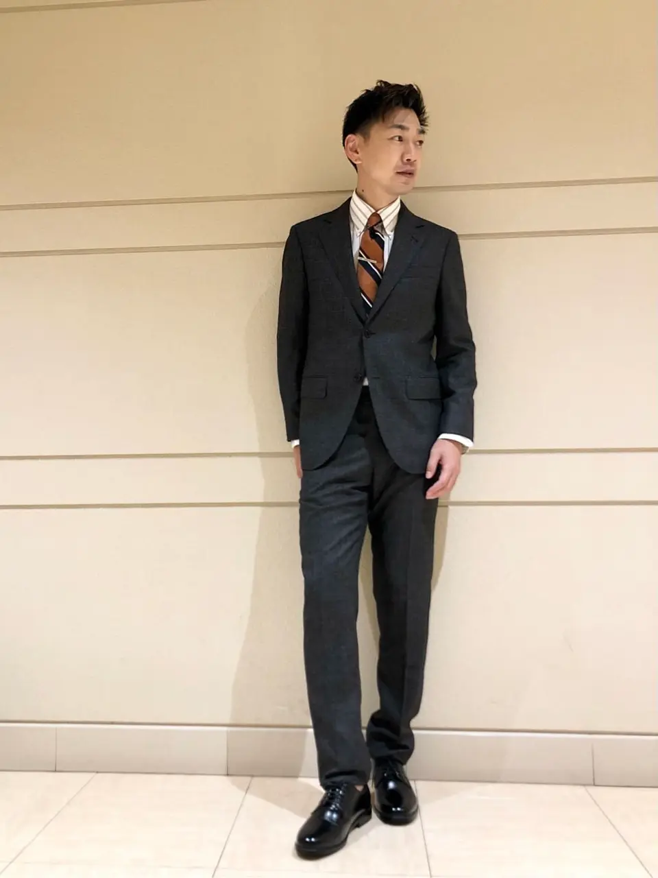  赤石 コーディネート画像