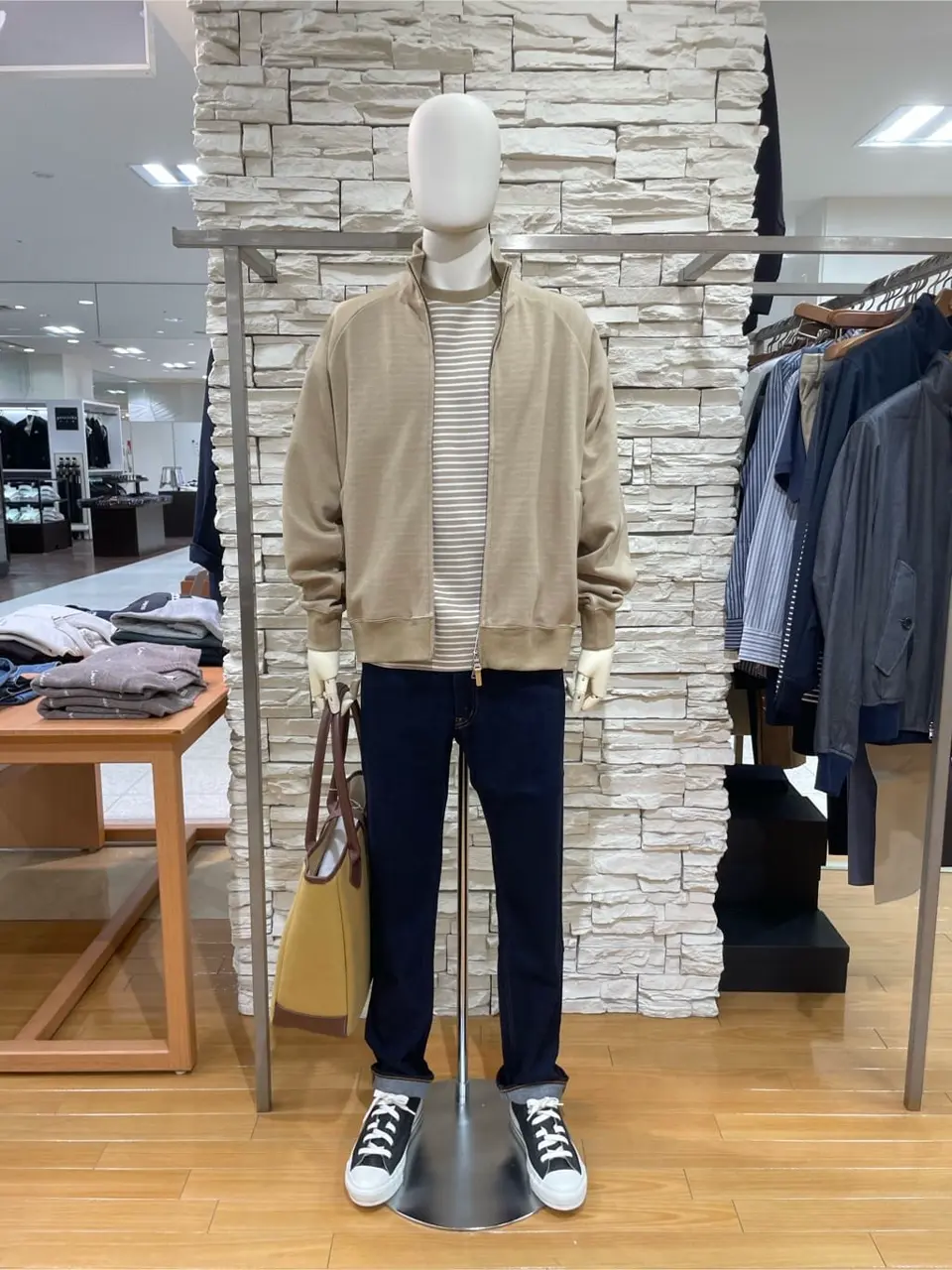  渡邊 コーディネート画像