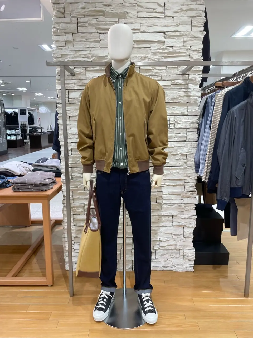  渡邊 コーディネート画像