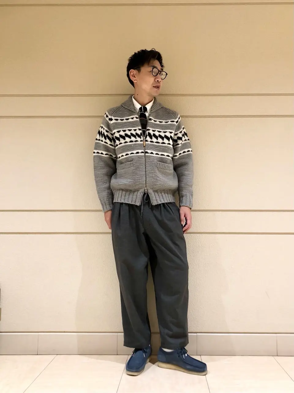  赤石 コーディネート画像