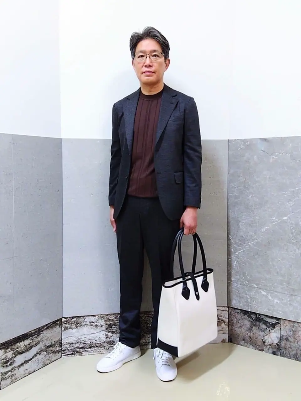  金子 コーディネート画像