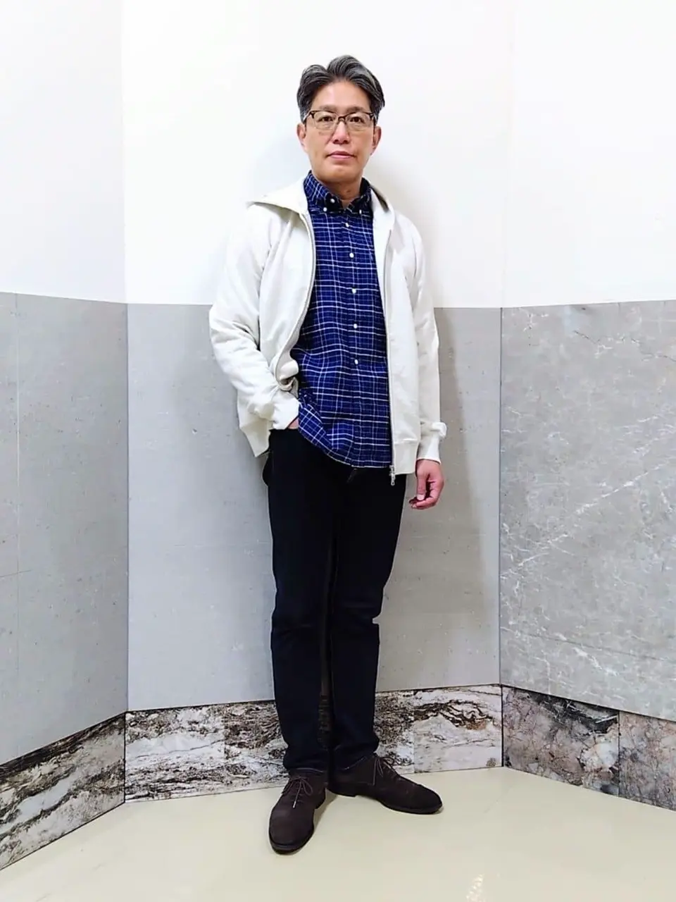  金子 コーディネート画像