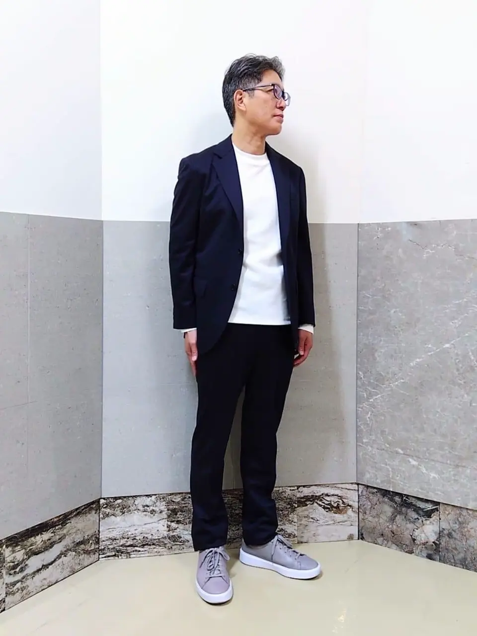  金子 コーディネート画像