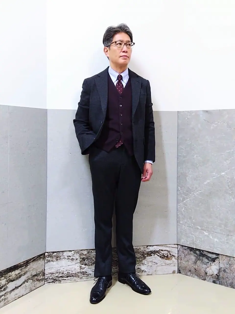  金子 コーディネート画像