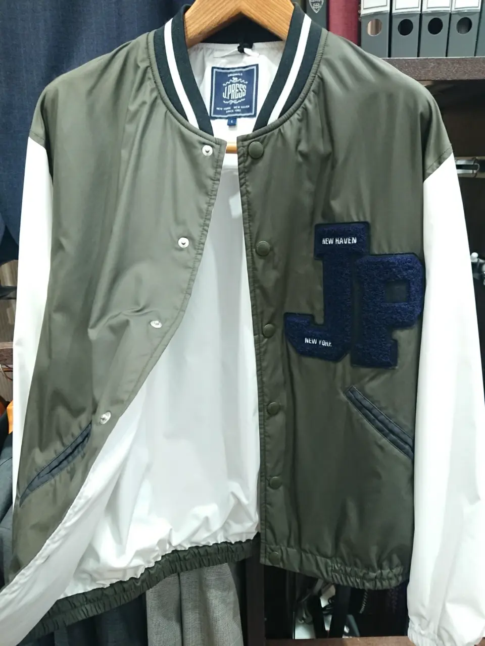 J.PRESS MEN 堤 コーディネート画像