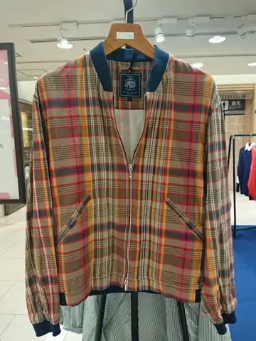 J.PRESS MEN 堤 コーディネート画像