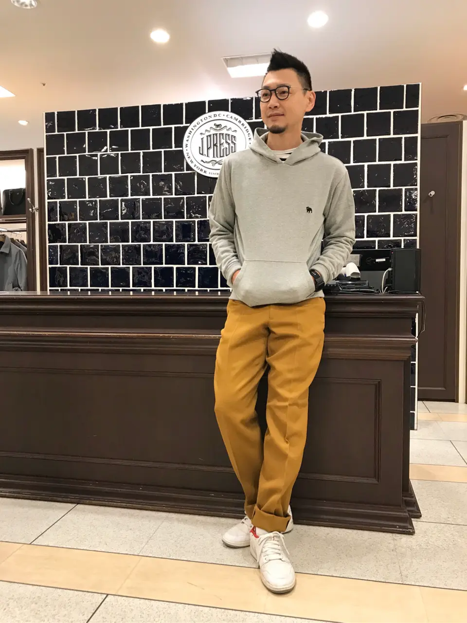  赤石 コーディネート画像