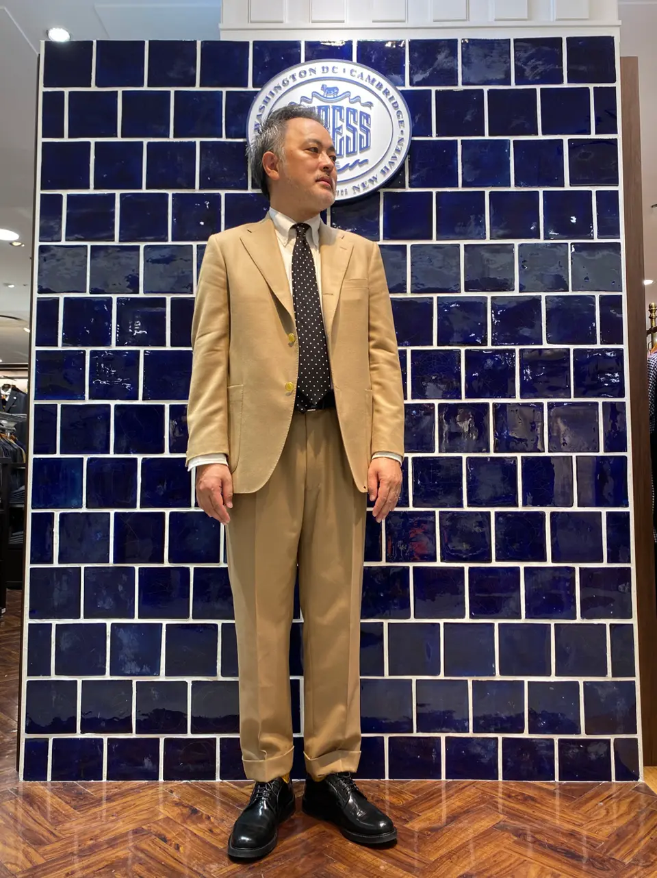  堤 コーディネート画像