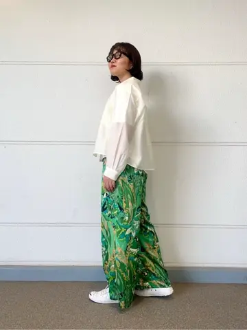 J.PRESS YORK STREET スタッフ コーディネート画像