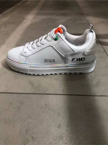 JOSEPH HOMME 井原 コーディネート画像