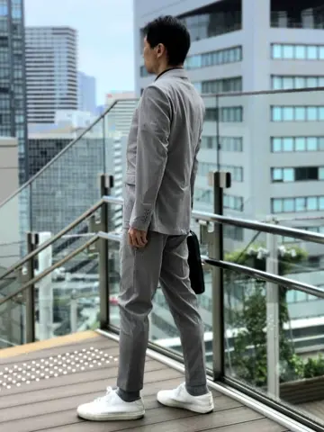 JOSEPH HOMME 泉 コーディネート画像