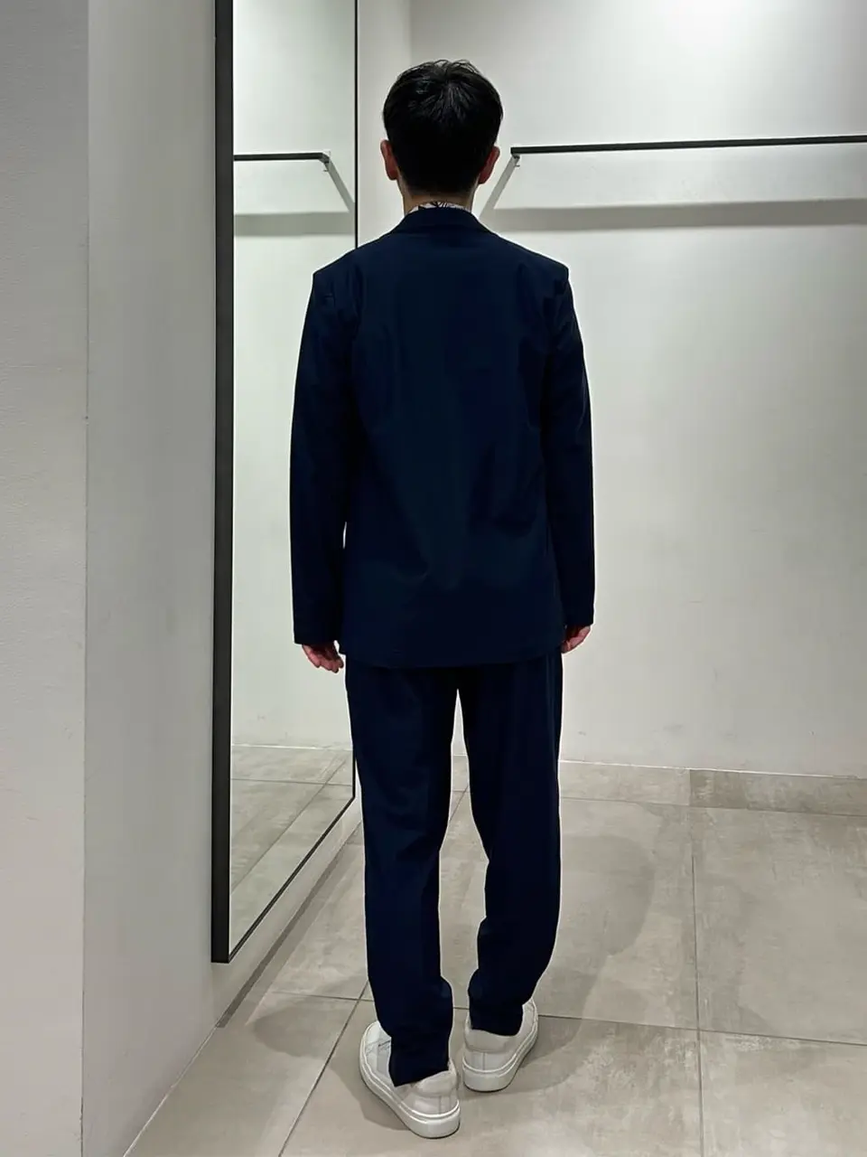 JOSEPH HOMME 鈴木 コーディネート画像