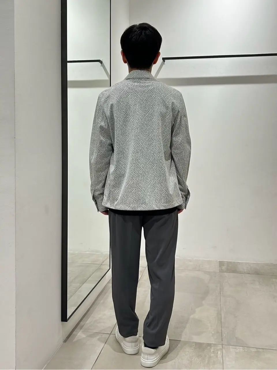 JOSEPH HOMME 鈴木 コーディネート画像