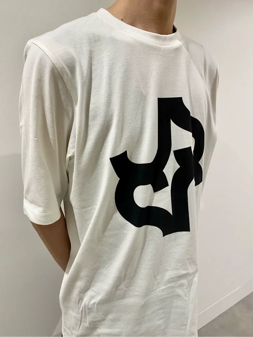 JOSEPH HOMME 吉宮 コーディネート画像