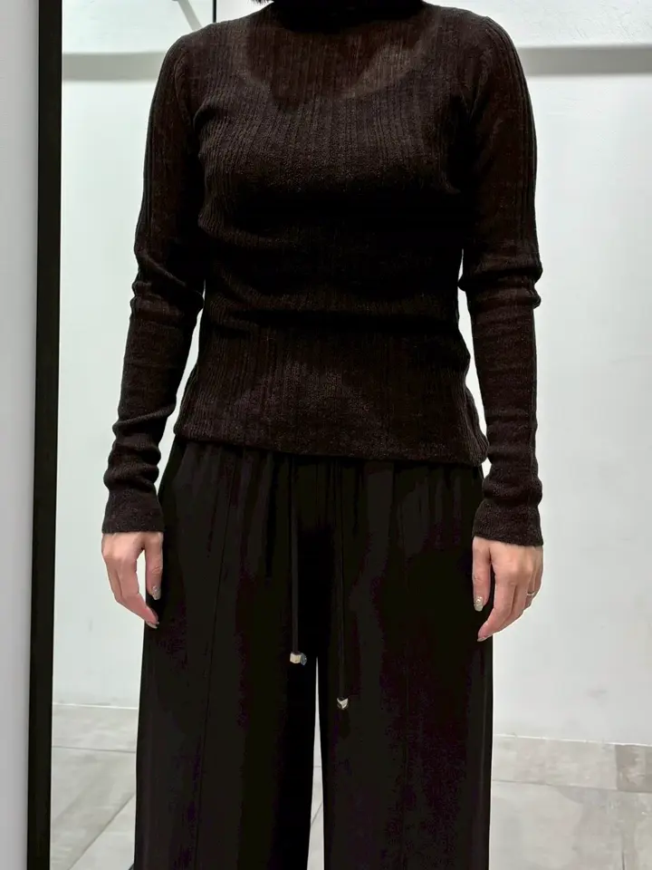 JOSEPH 小田 コーディネート画像