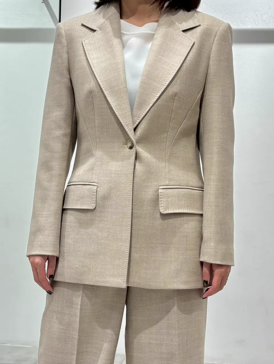 JOSEPH 小田 コーディネート画像