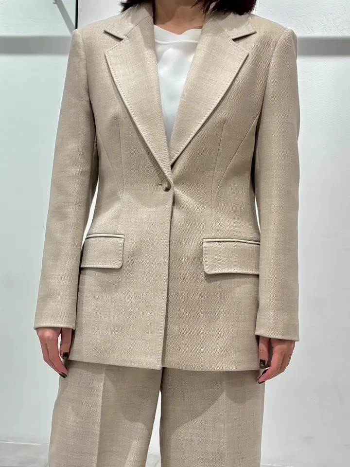 JOSEPH 小田 コーディネート画像