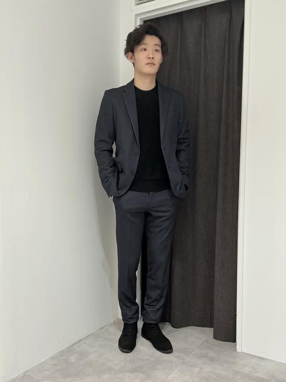  新井 コーディネート画像