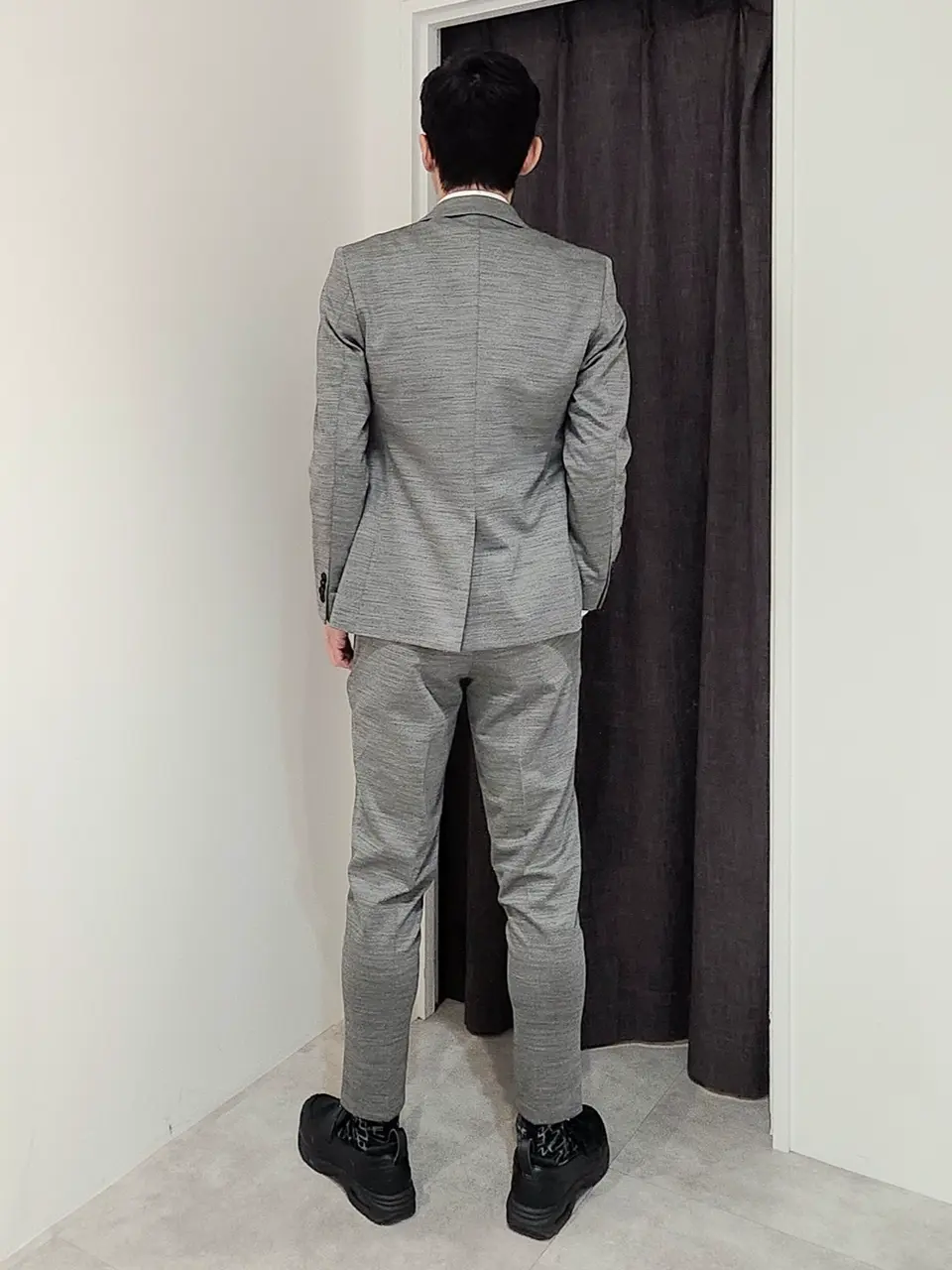 JOSEPH HOMME 泉 コーディネート画像