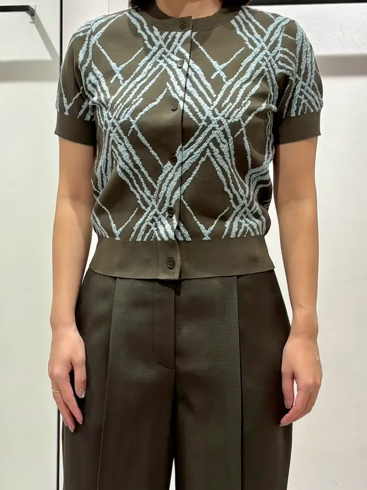 JOSEPH 小田 コーディネート画像