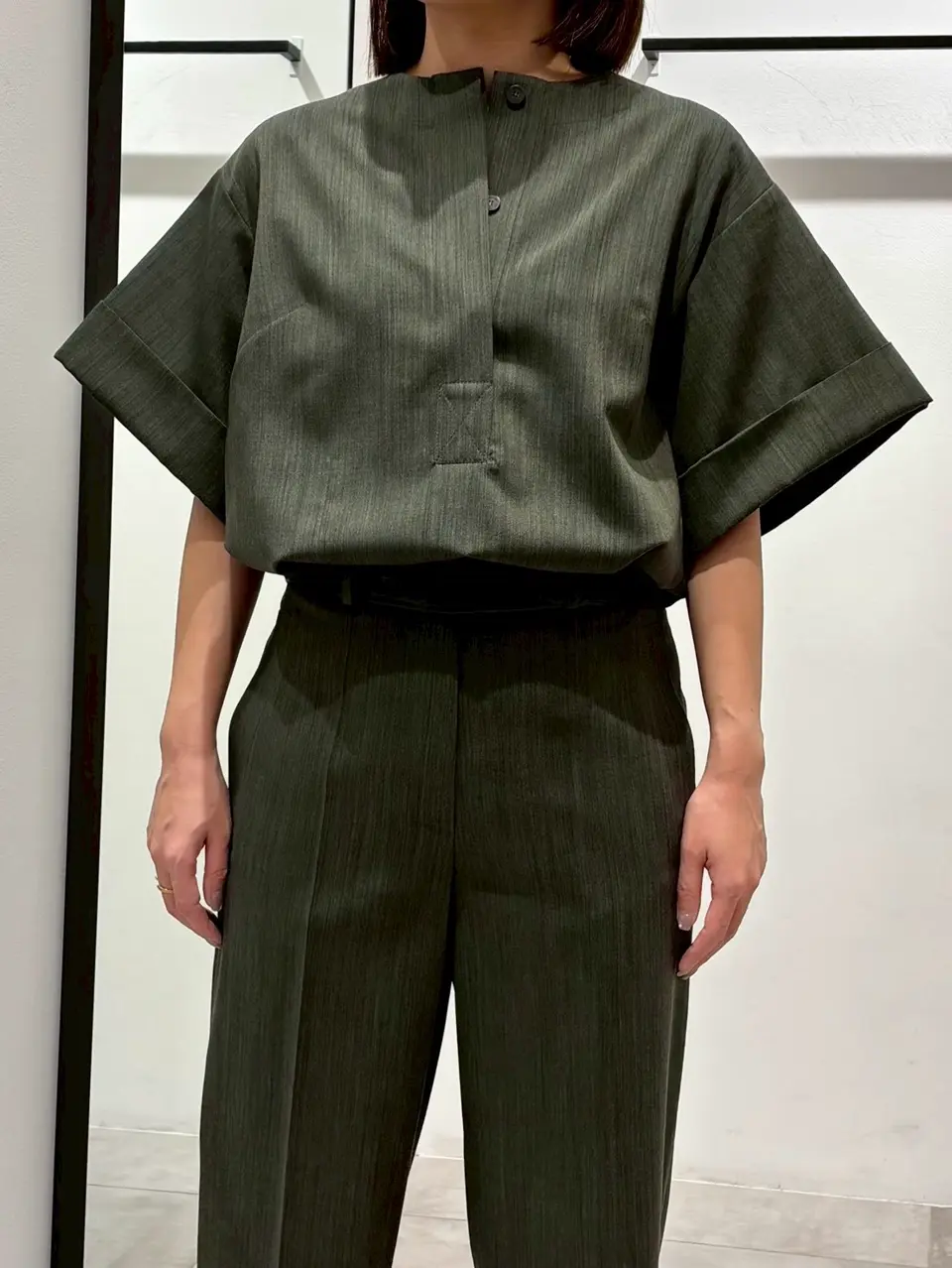 JOSEPH 小田 コーディネート画像