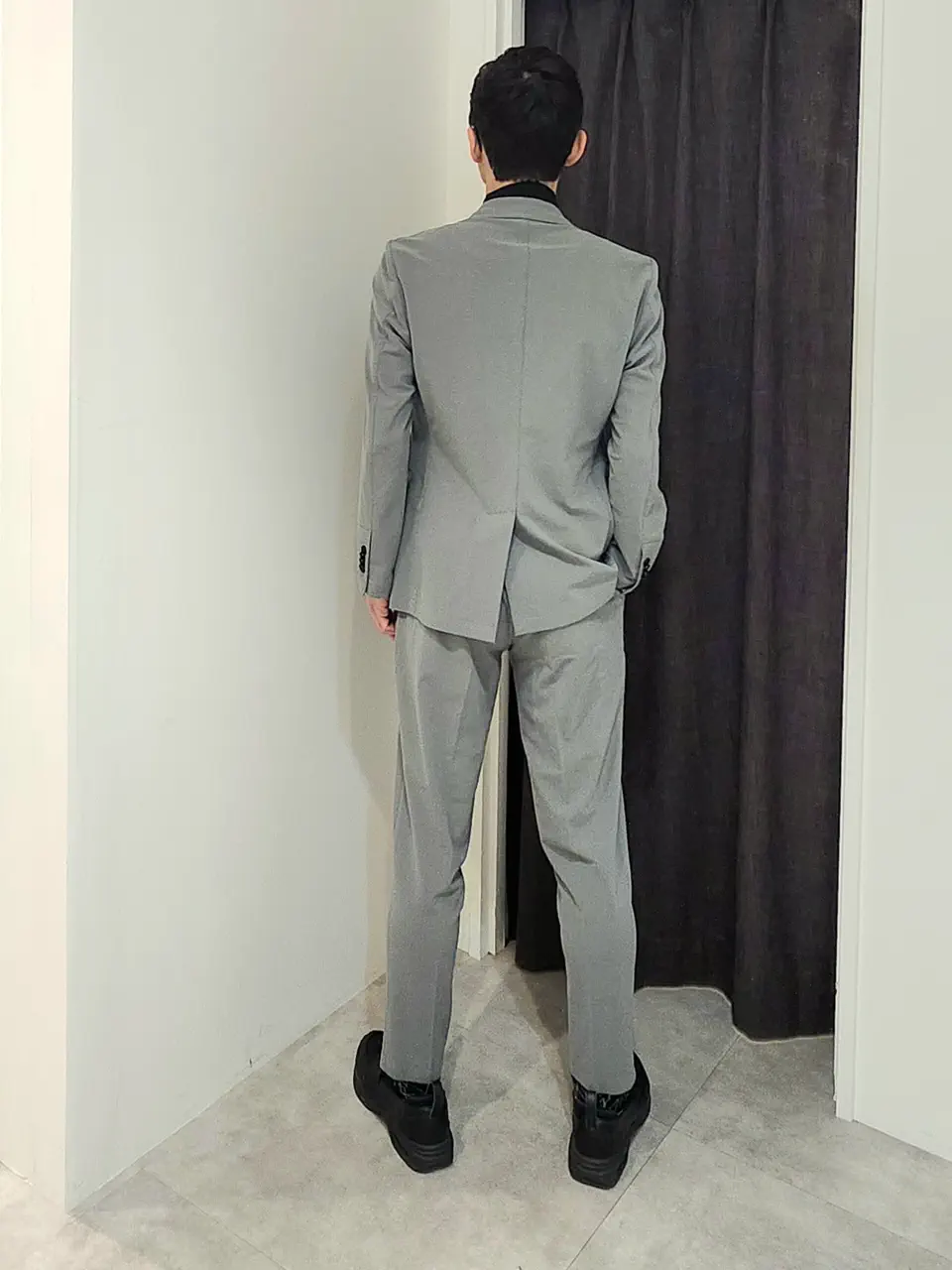 JOSEPH HOMME 泉 コーディネート画像