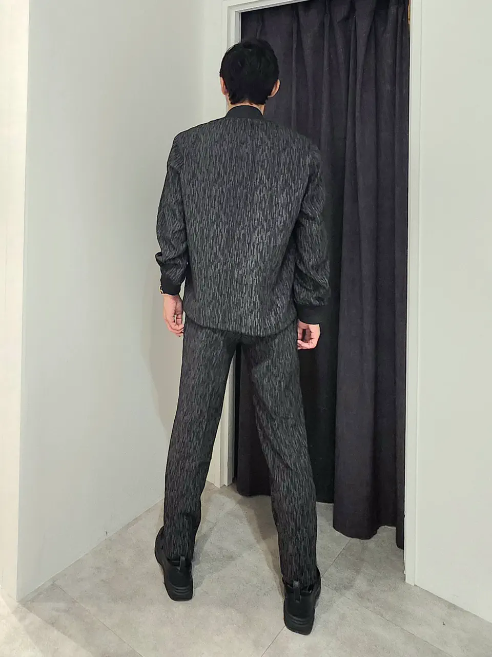 JOSEPH HOMME 泉 コーディネート画像
