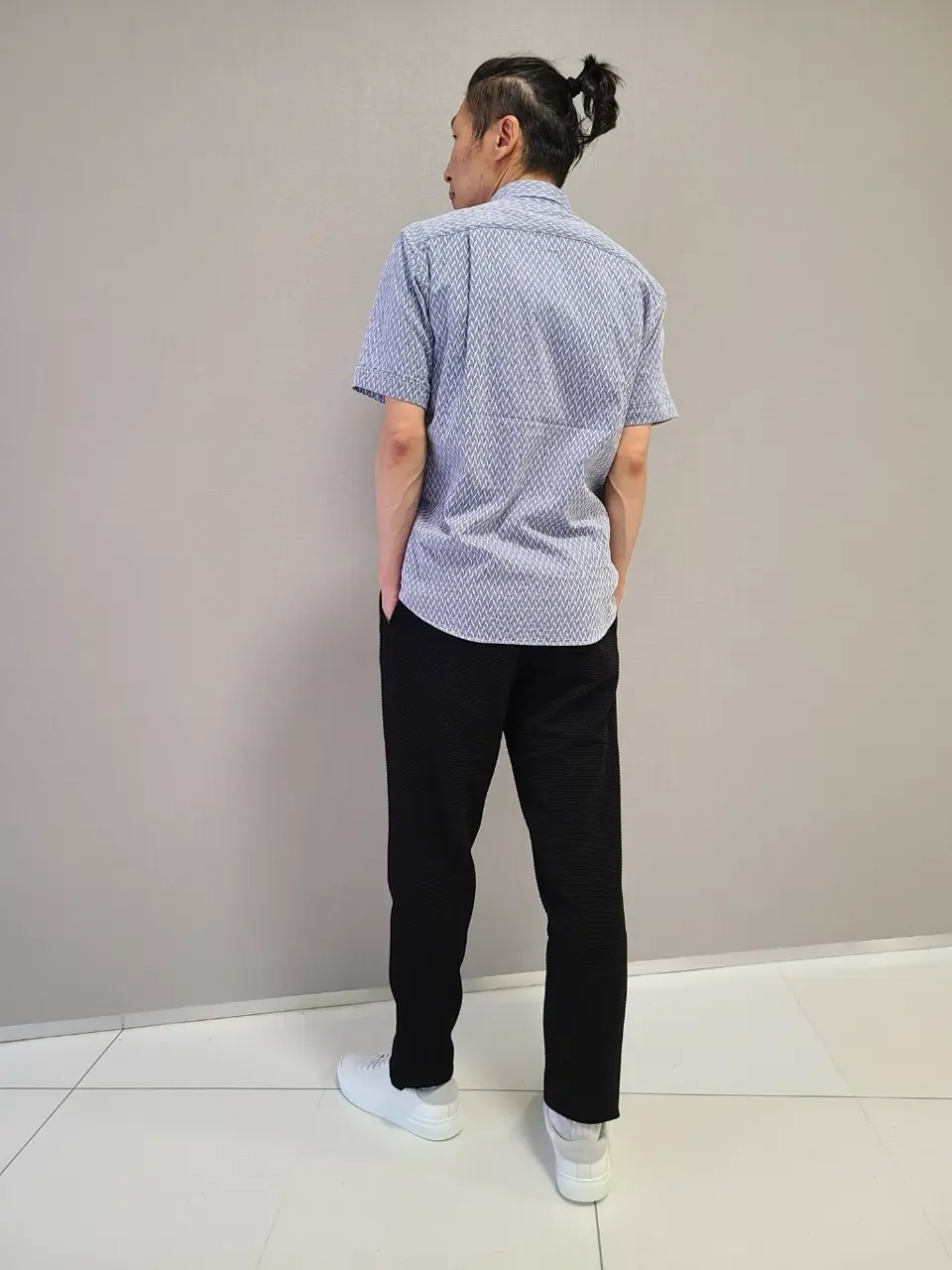 JOSEPH HOMME 泉 コーディネート画像