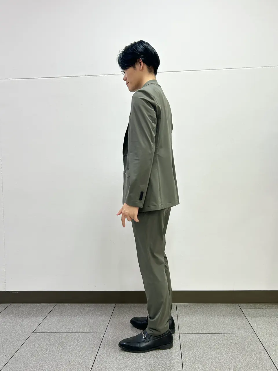 JOSEPH HOMME 星 コーディネート画像