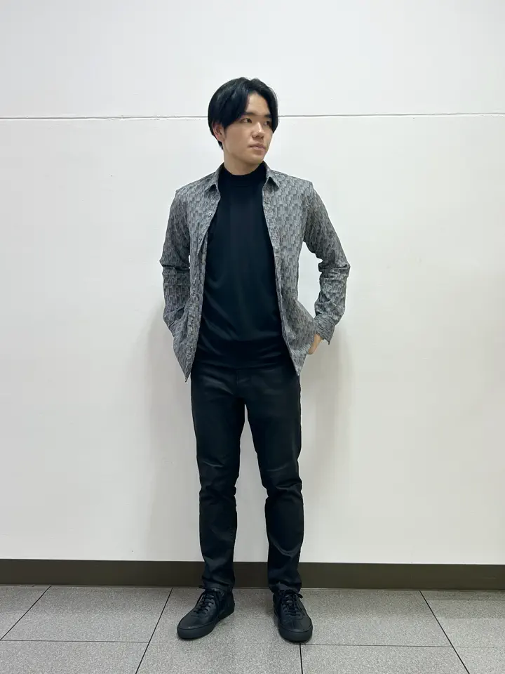 JOSEPH HOMME 星 コーディネート画像