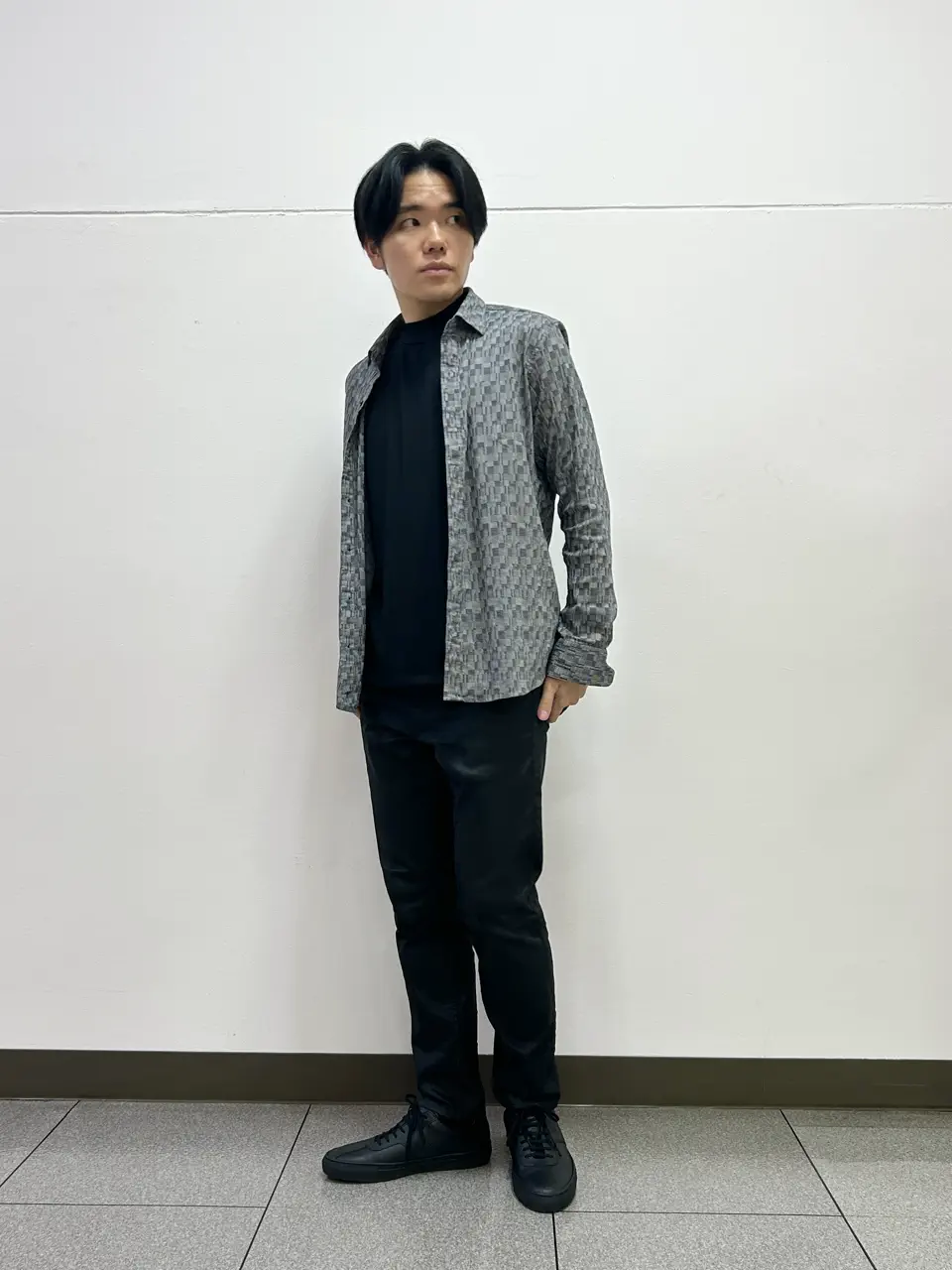 JOSEPH HOMME 星 コーディネート画像