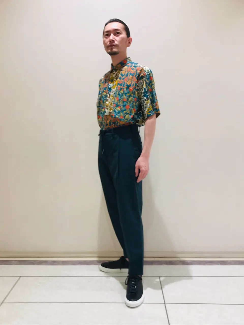 JOSEPH HOMME 畑本 コーディネート画像