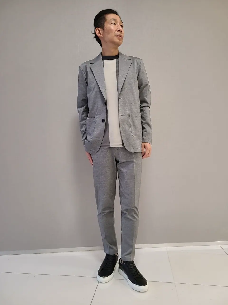 JOSEPH HOMME 泉 コーディネート画像