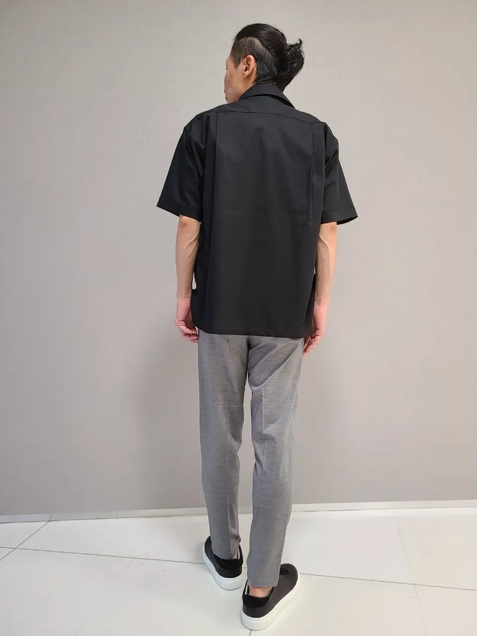 JOSEPH HOMME 泉 コーディネート画像