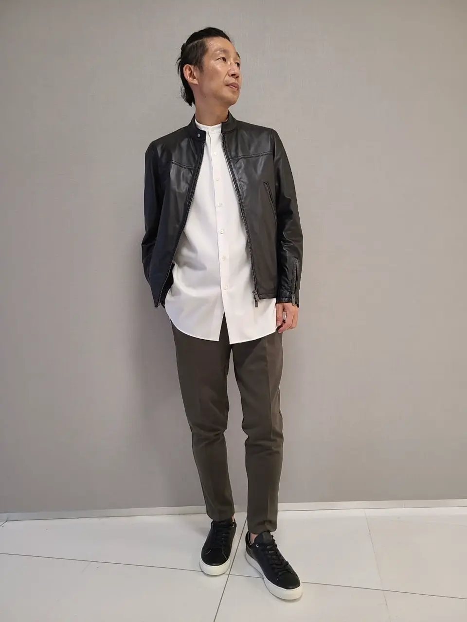 JOSEPH HOMME 泉 コーディネート画像