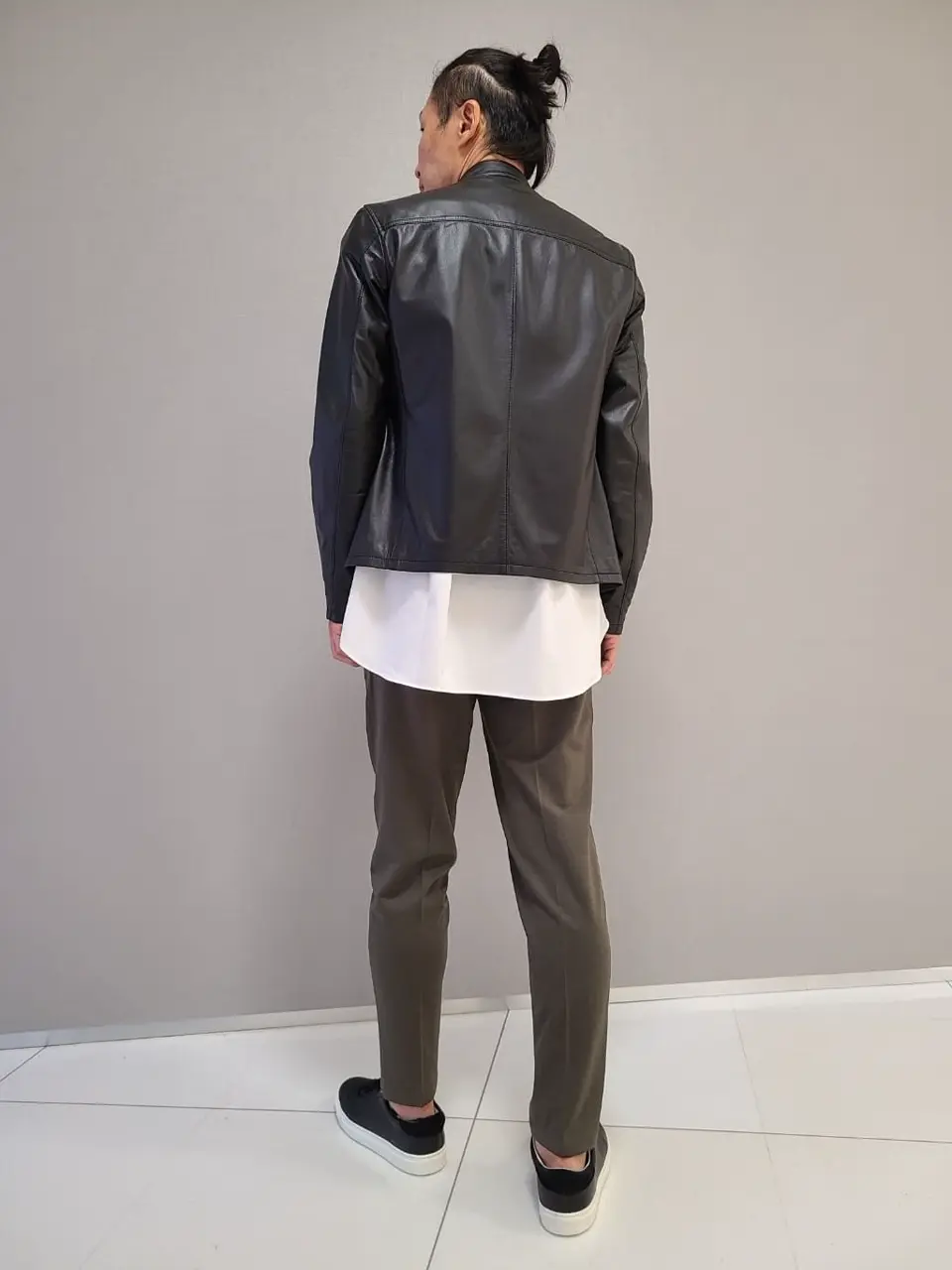 JOSEPH HOMME 泉 コーディネート画像