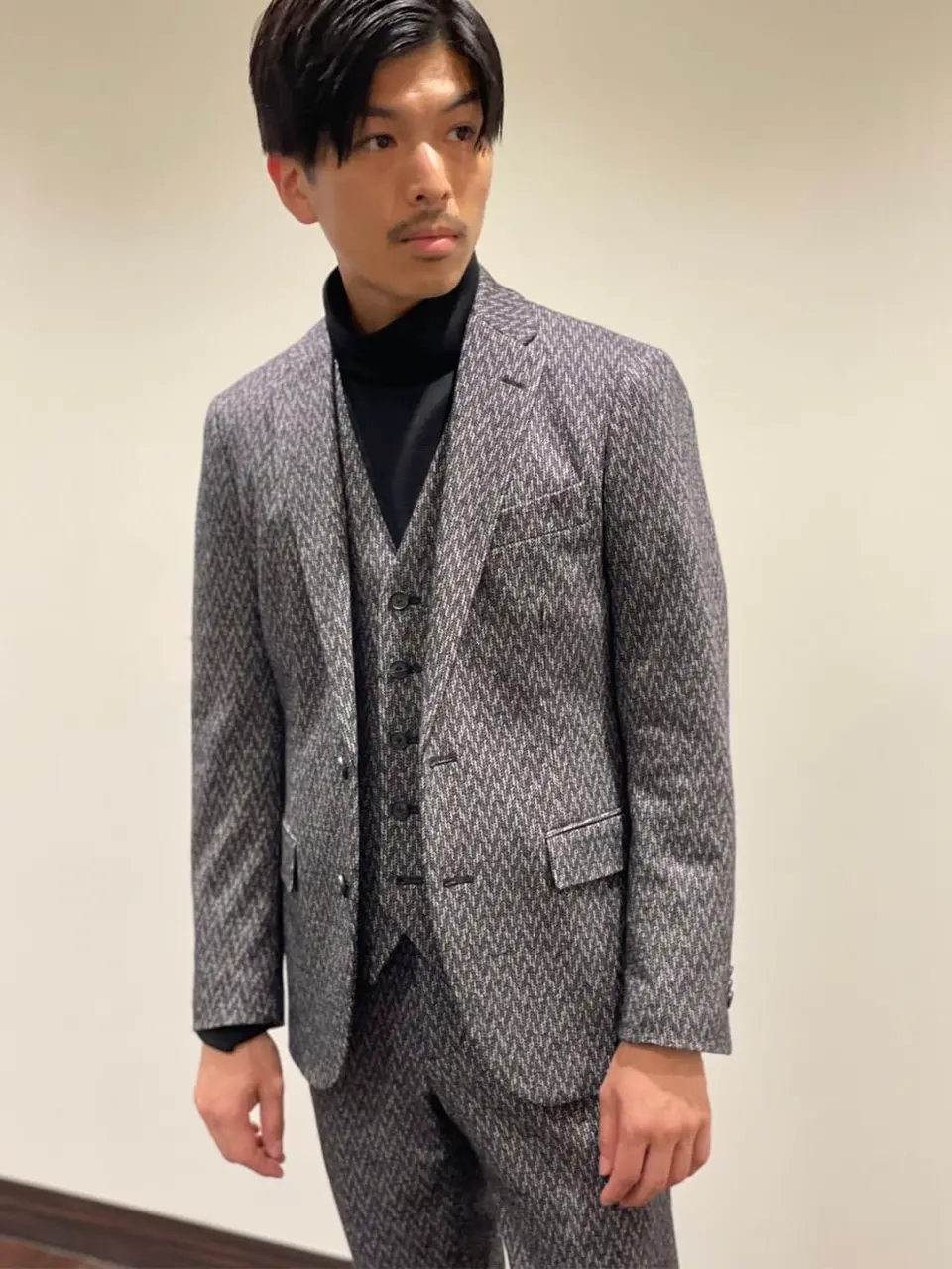 JOSEPH HOMME 井原 コーディネート画像