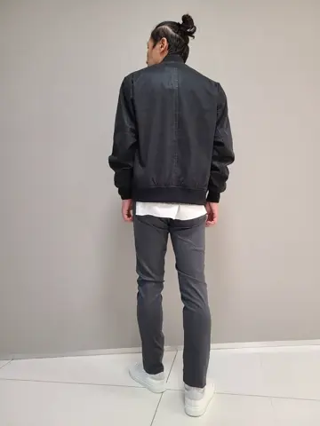 JOSEPH HOMME 泉 コーディネート画像