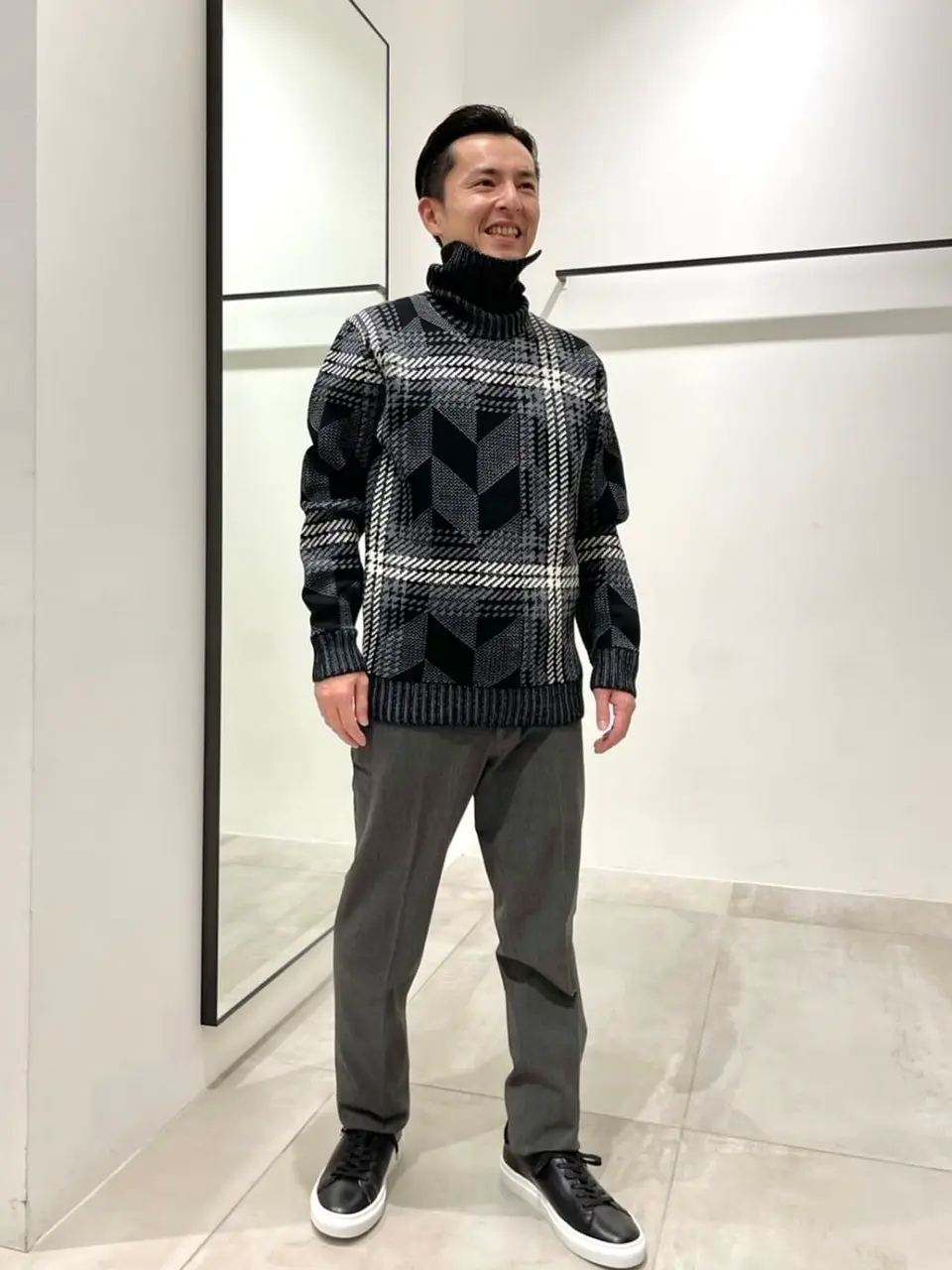 JOSEPH HOMME 鈴木 コーディネート画像