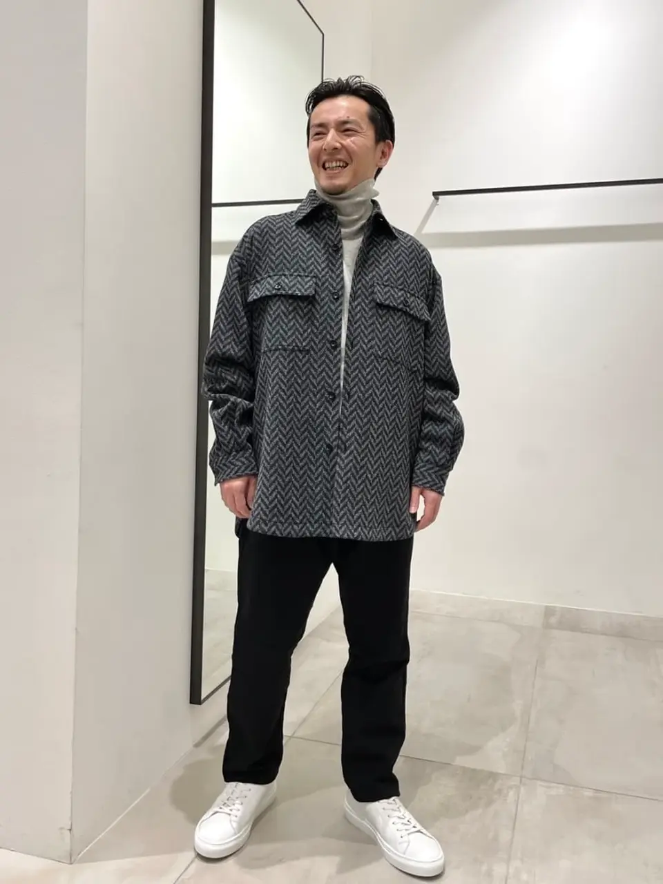 JOSEPH HOMME 鈴木 コーディネート画像