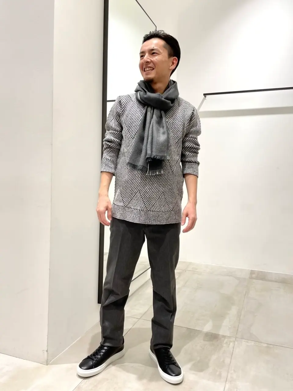 JOSEPH HOMME 鈴木 コーディネート画像