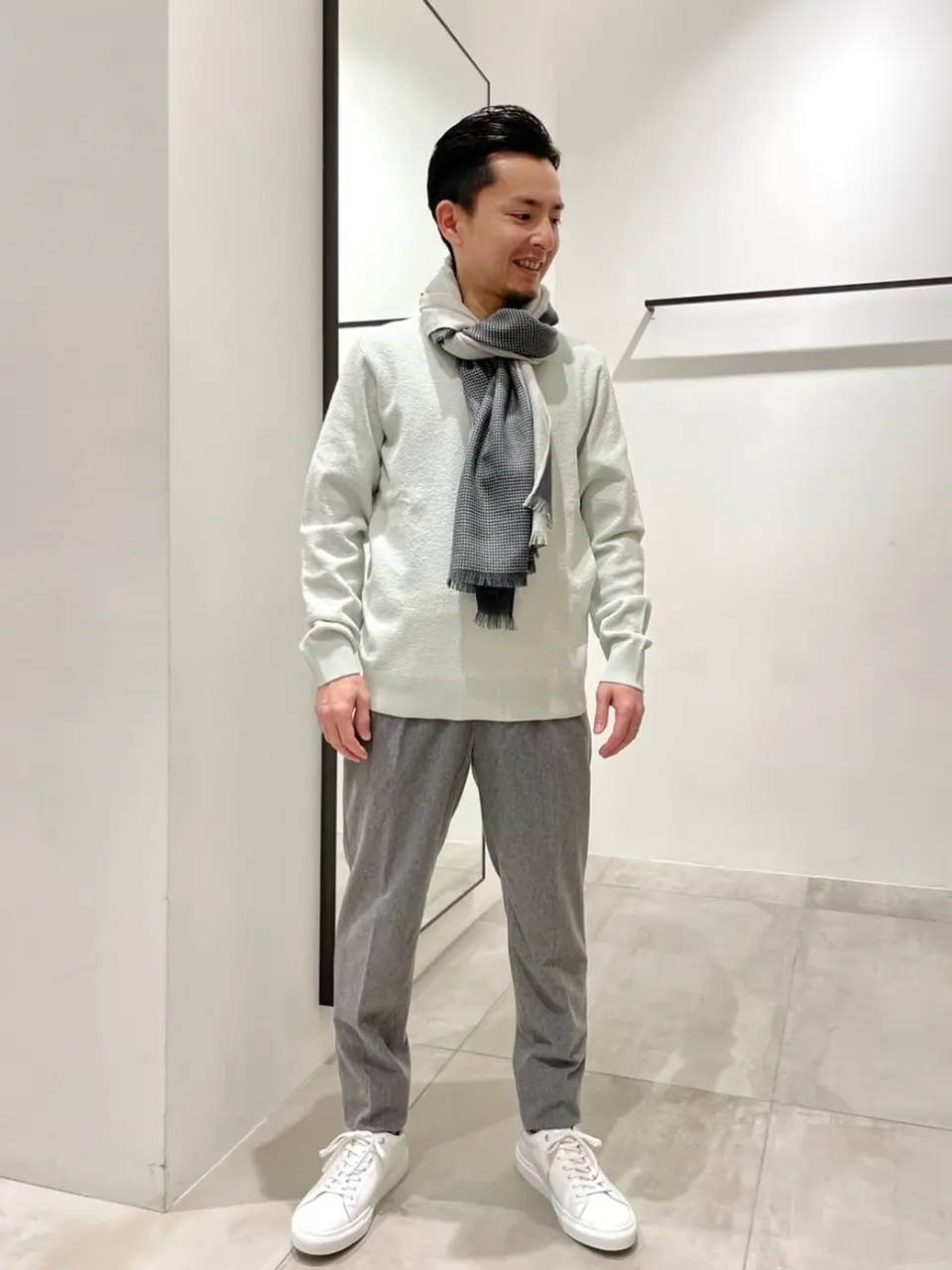 JOSEPH HOMME 鈴木 コーディネート画像