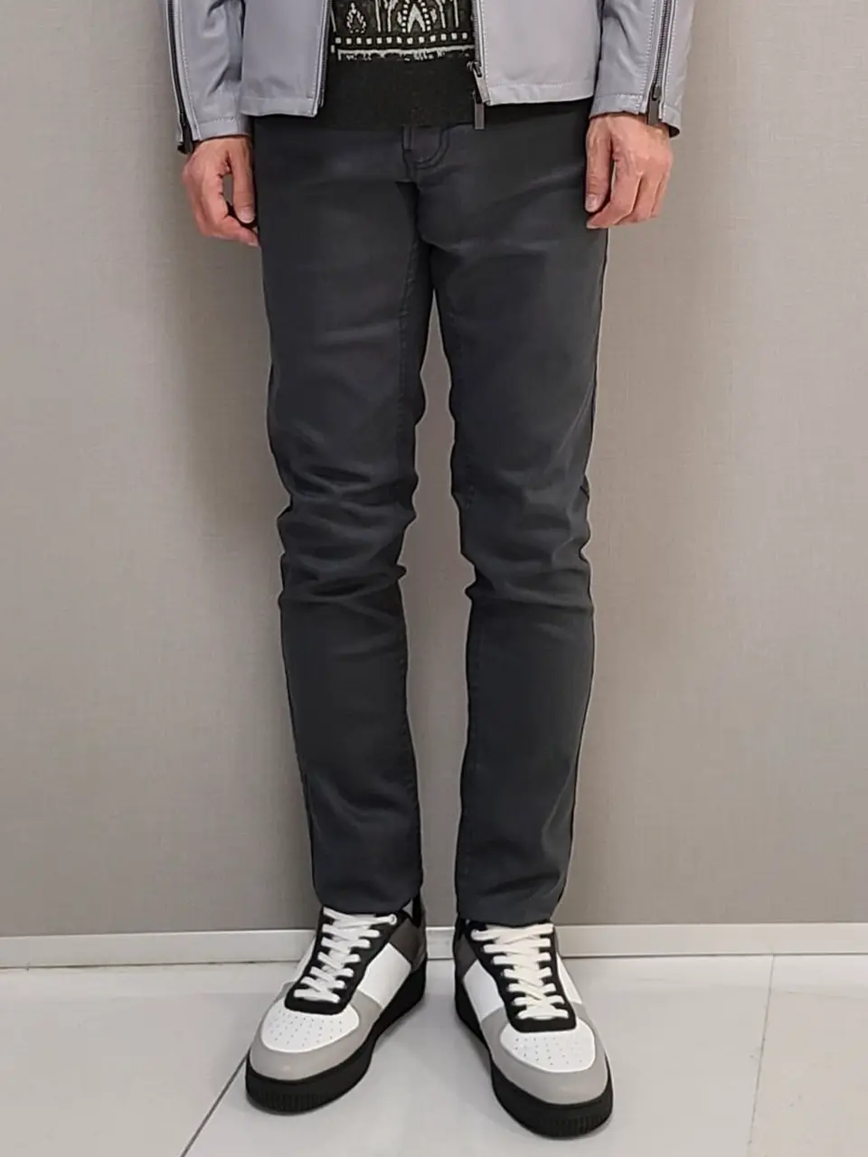 JOSEPH HOMME 泉 コーディネート画像