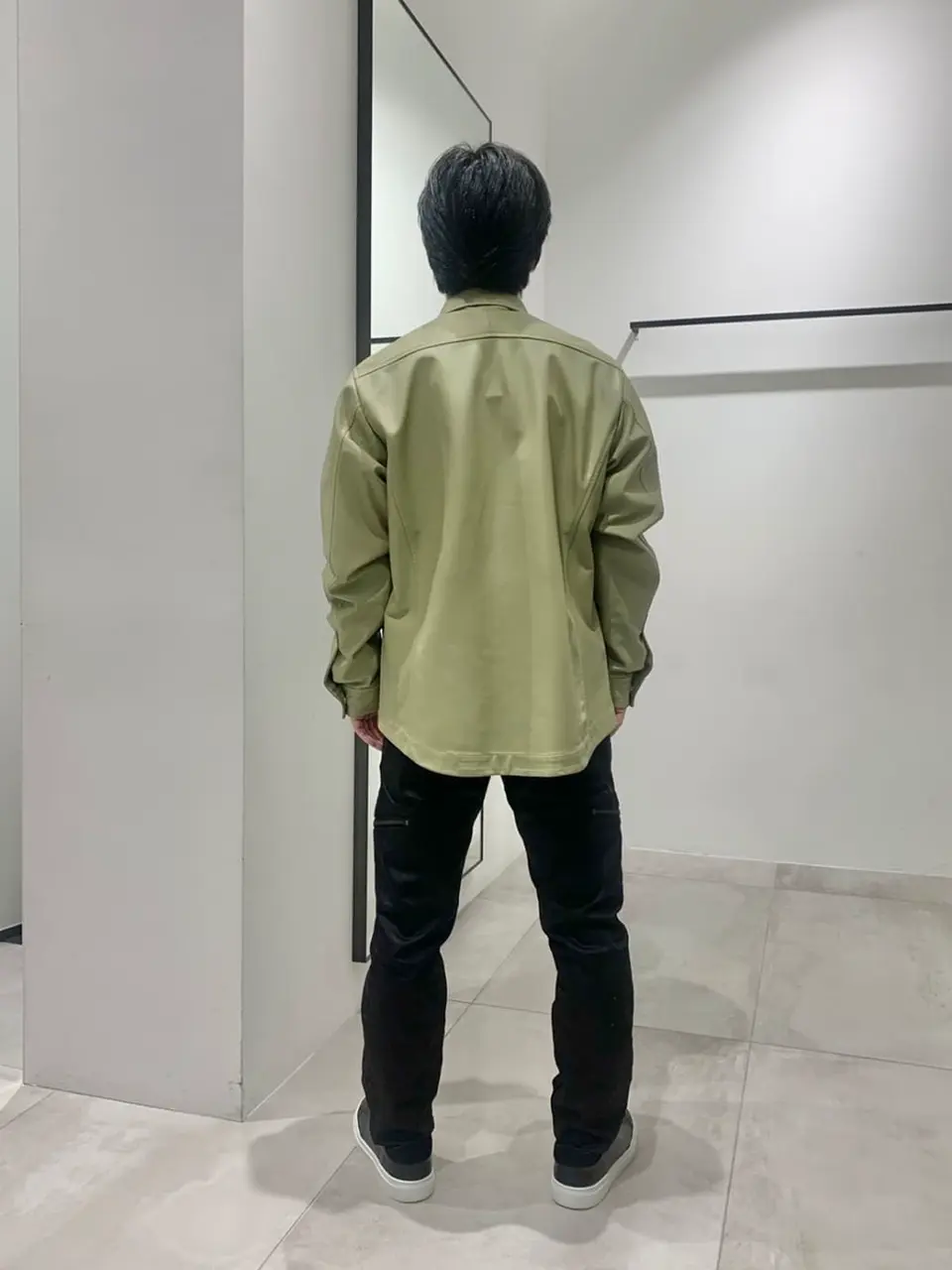 JOSEPH HOMME 鈴木 コーディネート画像