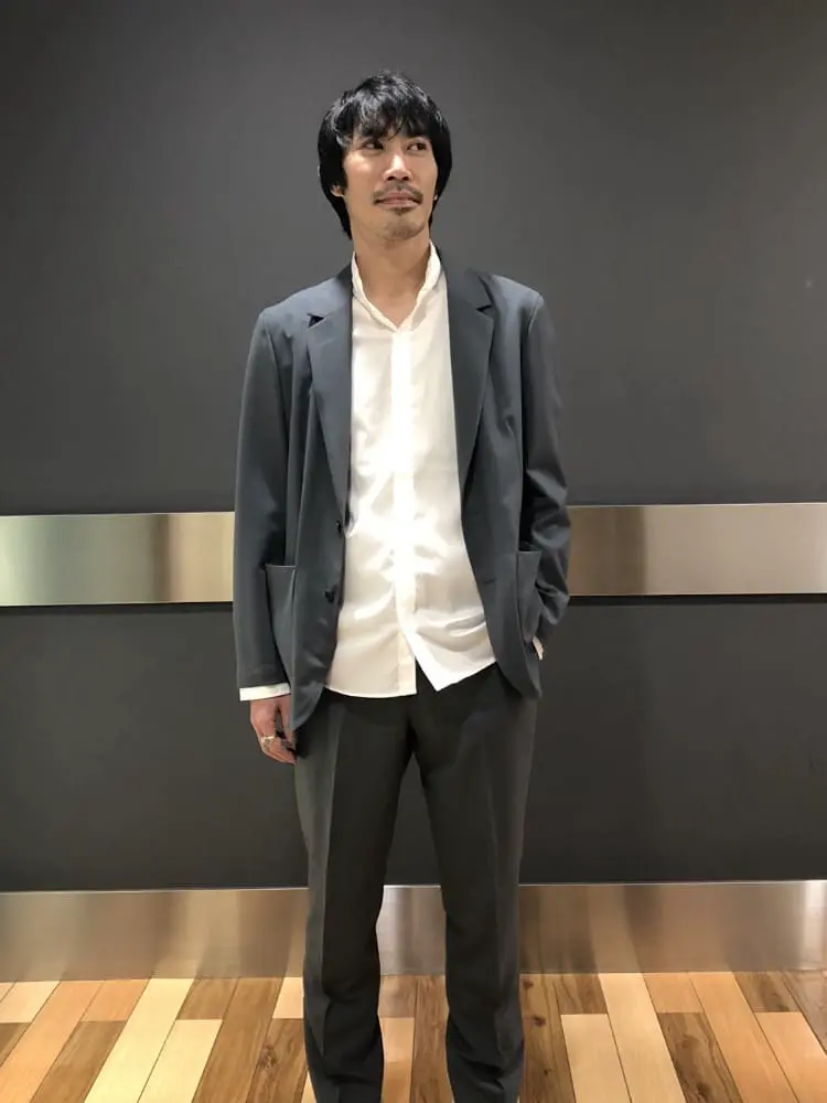 JOSEPH HOMME 鈴木(彰) コーディネート画像